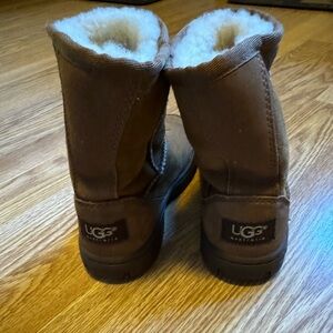 UGG Youth Chestnut boots size 12 - like new